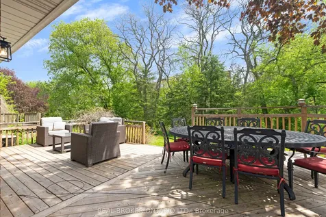 44 Hickman Street Caledon ON L7E 2N1