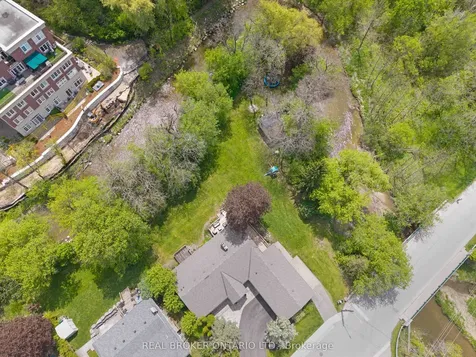 44 Hickman Street Caledon ON L7E 2N1