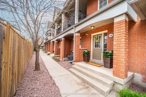 2360 Parkhaven Boulevard Oakville ON L6H 7S6