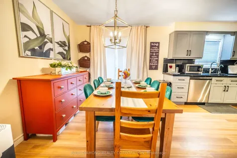 2360 Parkhaven Boulevard Oakville ON L6H 7S6