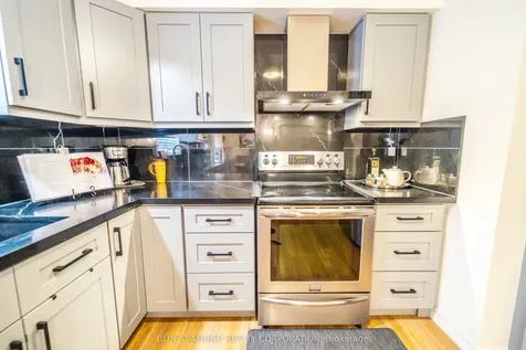 2360 Parkhaven Boulevard Oakville ON L6H 7S6