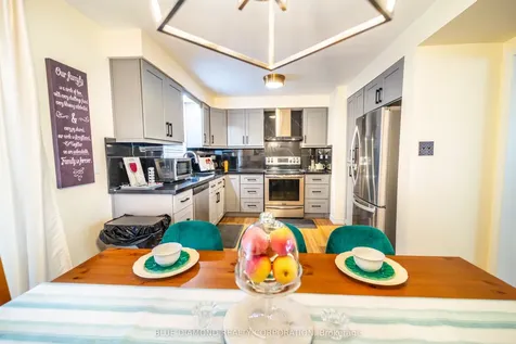 2360 Parkhaven Boulevard Oakville ON L6H 7S6
