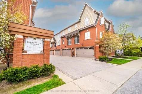 2360 Parkhaven Boulevard Oakville ON L6H 7S6