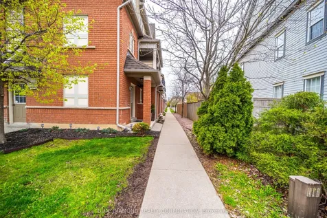 2360 Parkhaven Boulevard Oakville ON L6H 7S6