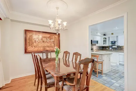 2440 Bromsgrove Road Mississauga ON L5J 4J7