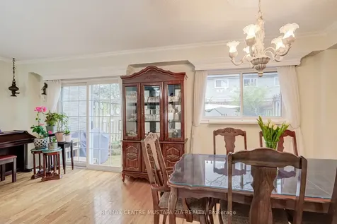 2440 Bromsgrove Road Mississauga ON L5J 4J7