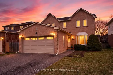 3026 Dalehurst Drive Mississauga ON L5N 6M8