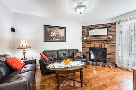 3026 Dalehurst Drive Mississauga ON L5N 6M8