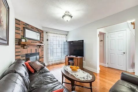 3026 Dalehurst Drive Mississauga ON L5N 6M8