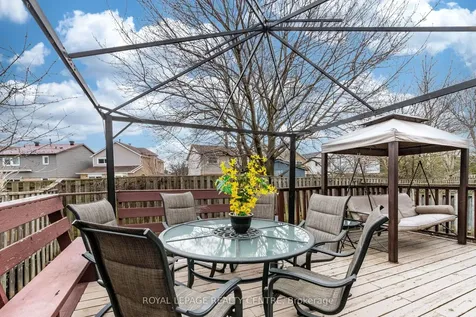3026 Dalehurst Drive Mississauga ON L5N 6M8