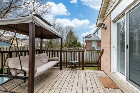 3026 Dalehurst Drive Mississauga ON L5N 6M8