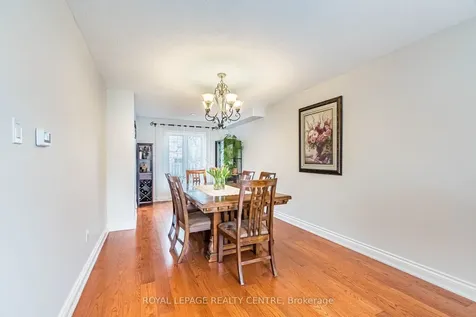 3026 Dalehurst Drive Mississauga ON L5N 6M8