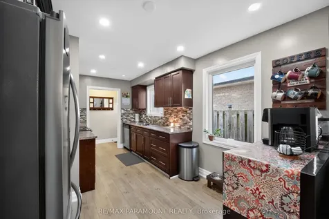 186 Weybridge Trail Brampton ON L6V 3W2