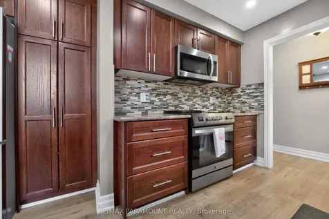 186 Weybridge Trail Brampton ON L6V 3W2