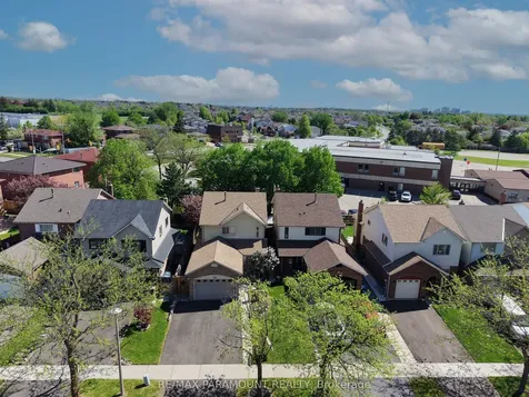 186 Weybridge Trail Brampton ON L6V 3W2