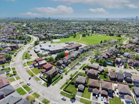 186 Weybridge Trail Brampton ON L6V 3W2