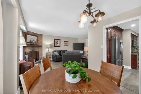 186 Weybridge Trail Brampton ON L6V 3W2
