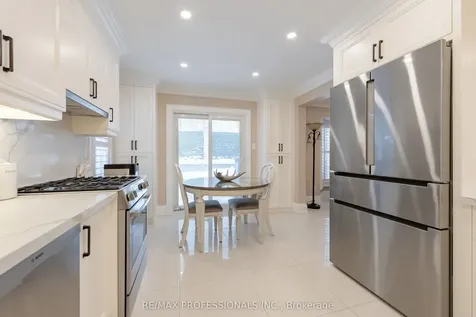 99 Desert Sand Drive Brampton ON L6R 1V7