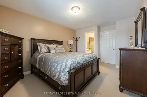 99 Desert Sand Drive Brampton ON L6R 1V7