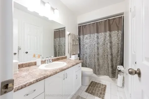 99 Desert Sand Drive Brampton ON L6R 1V7