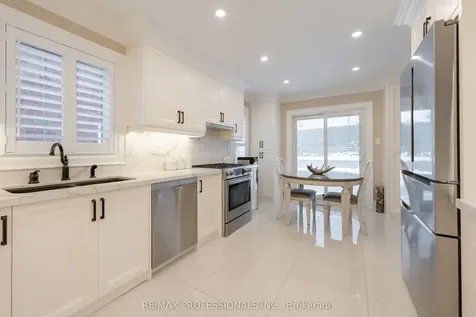 99 Desert Sand Drive Brampton ON L6R 1V7