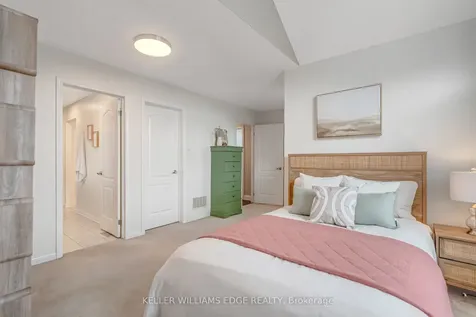 265 Goutouski Crescent Milton ON L9T 7B4