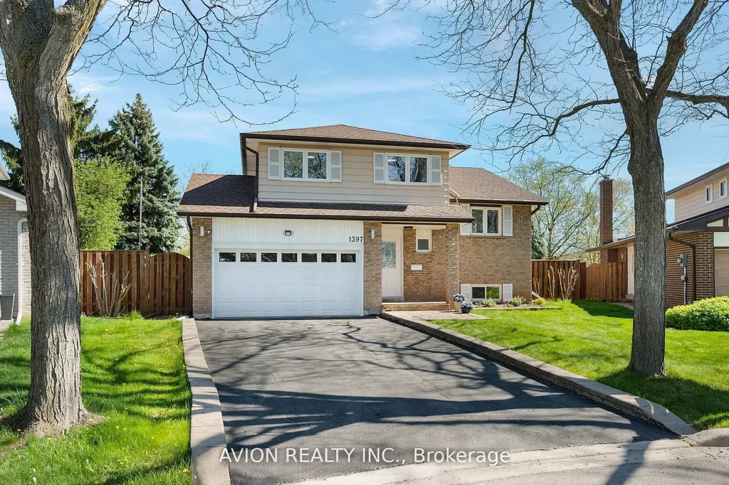 1397 Highgate Court Oakville ON L6H 2V4