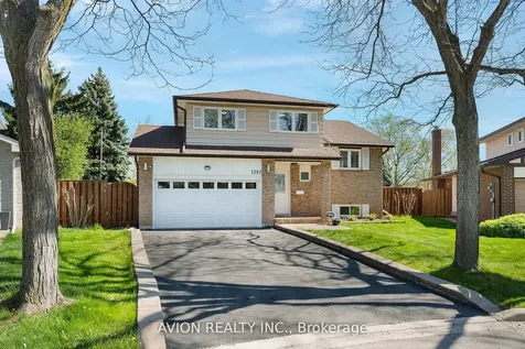 1397 Highgate Court Oakville ON L6H 2V4
