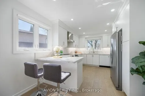 1397 Highgate Court Oakville ON L6H 2V4