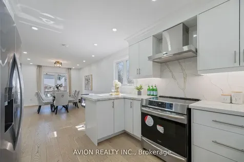 1397 Highgate Court Oakville ON L6H 2V4