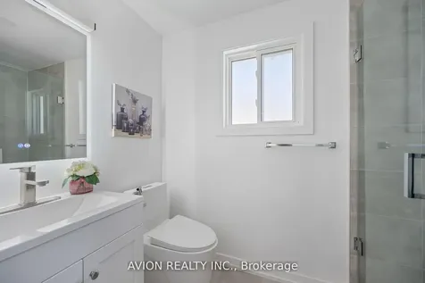 1397 Highgate Court Oakville ON L6H 2V4