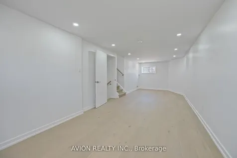 1397 Highgate Court Oakville ON L6H 2V4