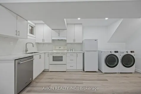 1397 Highgate Court Oakville ON L6H 2V4