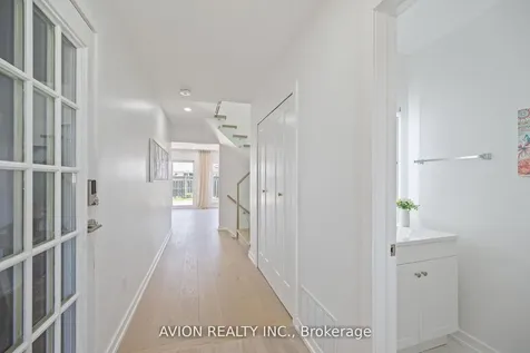 1397 Highgate Court Oakville ON L6H 2V4
