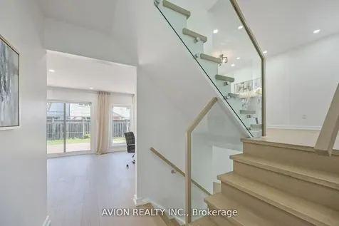 1397 Highgate Court Oakville ON L6H 2V4