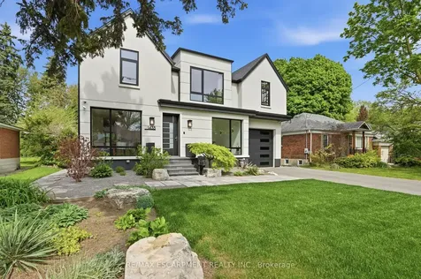 1435 Applewood Road Mississauga ON L5E 2L9