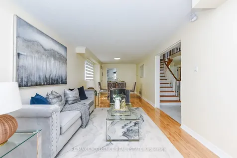 89 Castlehill Road Brampton ON L6X 4C3