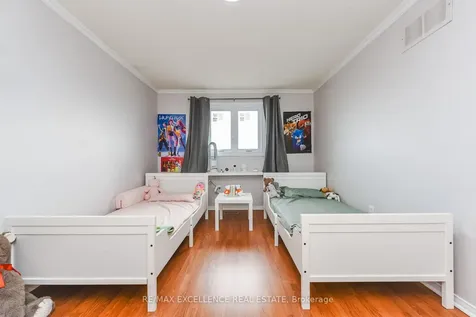 89 Castlehill Road Brampton ON L6X 4C3