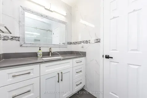 89 Castlehill Road Brampton ON L6X 4C3