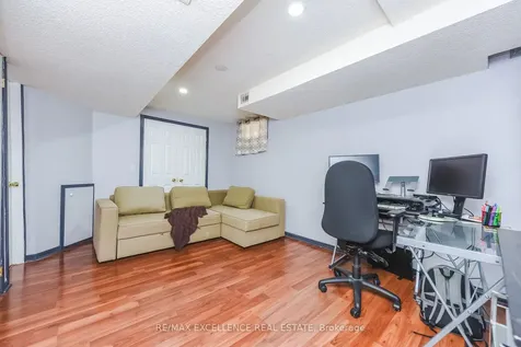 89 Castlehill Road Brampton ON L6X 4C3
