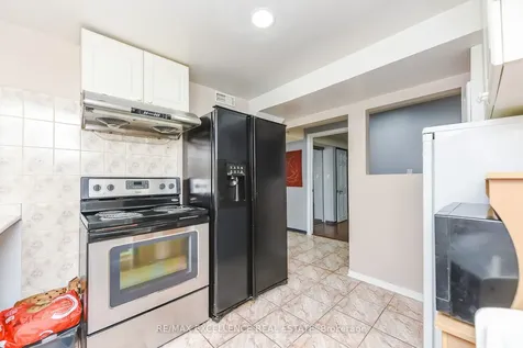 89 Castlehill Road Brampton ON L6X 4C3