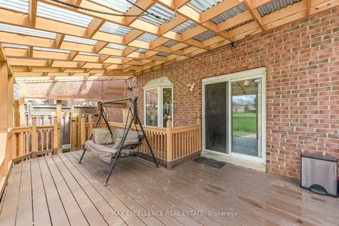 89 Castlehill Road Brampton ON L6X 4C3
