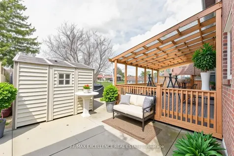 89 Castlehill Road Brampton ON L6X 4C3