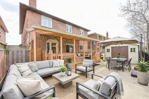89 Castlehill Road Brampton ON L6X 4C3
