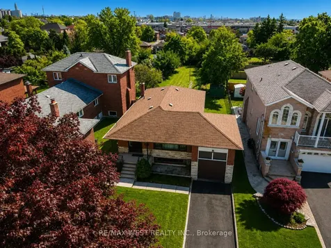 65 North Park Drive Toronto ON M6L 1K4
