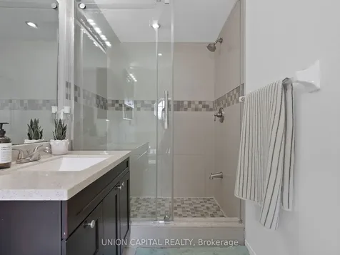 3845 Ridgepoint Way Mississauga ON L5N 7T7