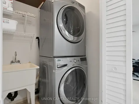 3845 Ridgepoint Way Mississauga ON L5N 7T7