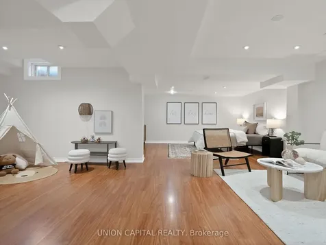3845 Ridgepoint Way Mississauga ON L5N 7T7