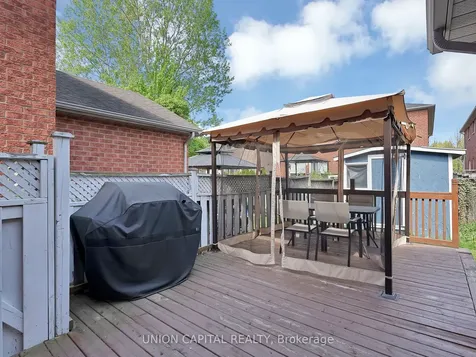 3845 Ridgepoint Way Mississauga ON L5N 7T7