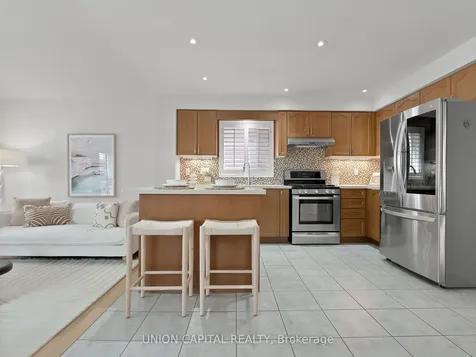 3845 Ridgepoint Way Mississauga ON L5N 7T7